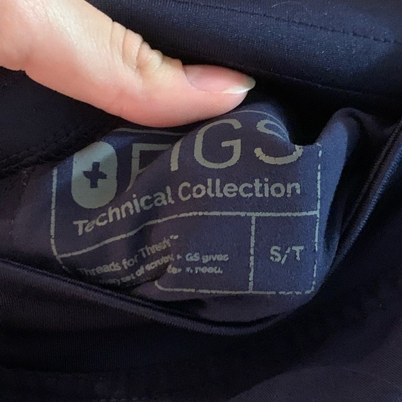 Figs Livingston Scrub Bottoms - Picture 5 of 6